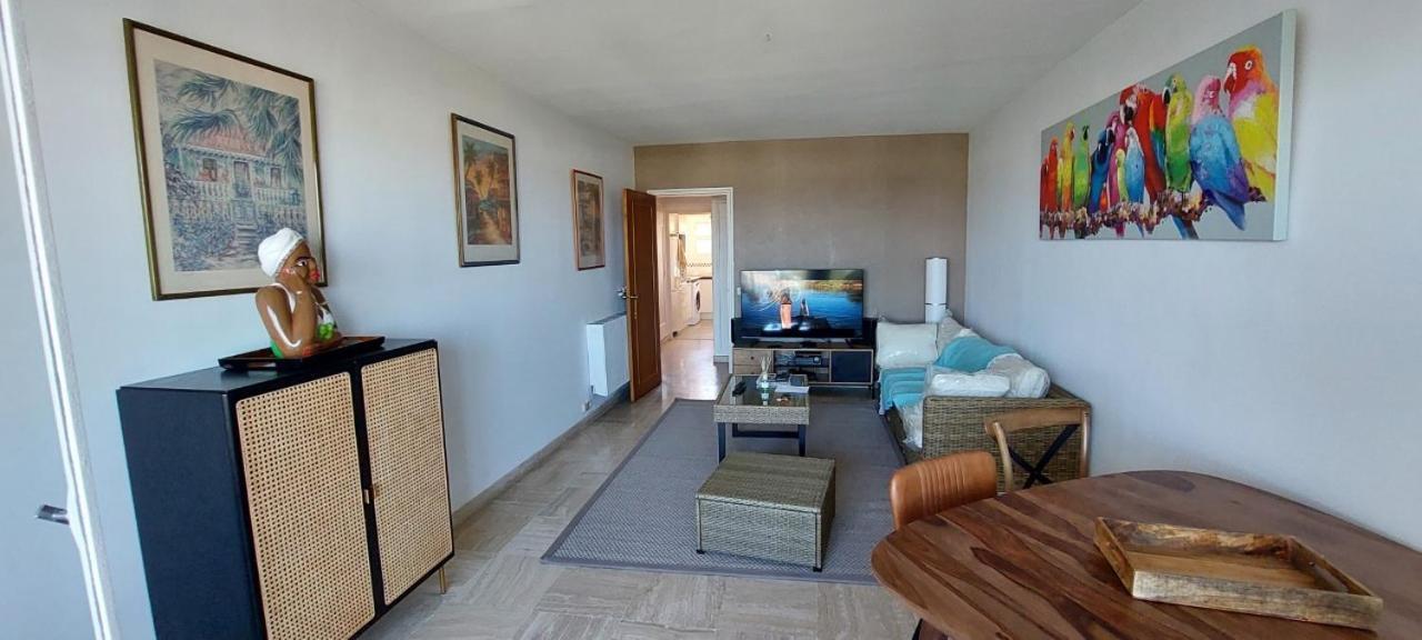 Bleuazur 2 Apartamento Hyères Exterior foto